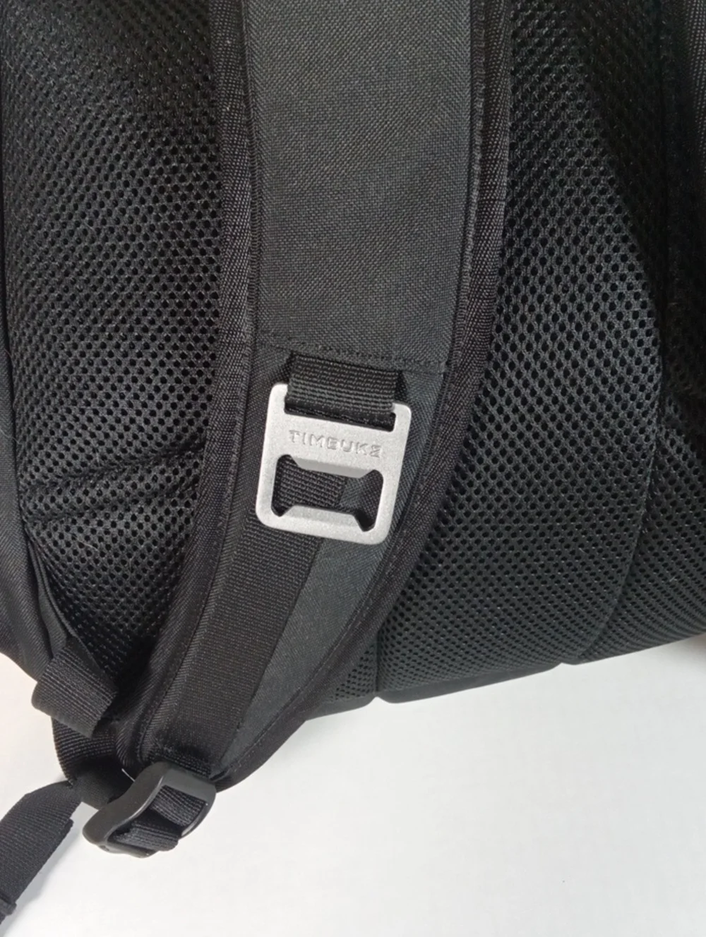 Timbuk2 sleek black